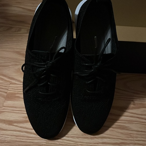 💕Cole Haan sneakers (8 B) black - Picture 11 of 13